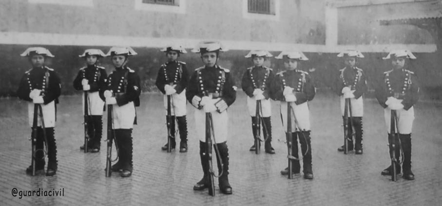 Polillas de Valdemoro año 1913 Historia de la Guardia Civil